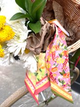 Load image into Gallery viewer, Giraffe Tutti Frutti Silk Twilly